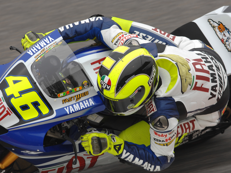 #46 V・ロッシ&YZR-M1