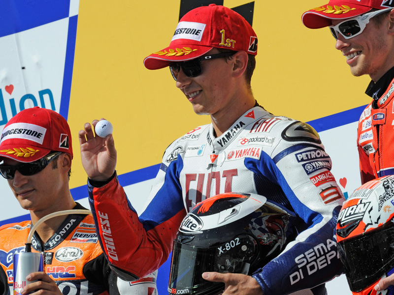 自己通算33勝目、MotoGPで12勝目を獲得したフィアット・ヤマハ・チームのJ・ロレンソ