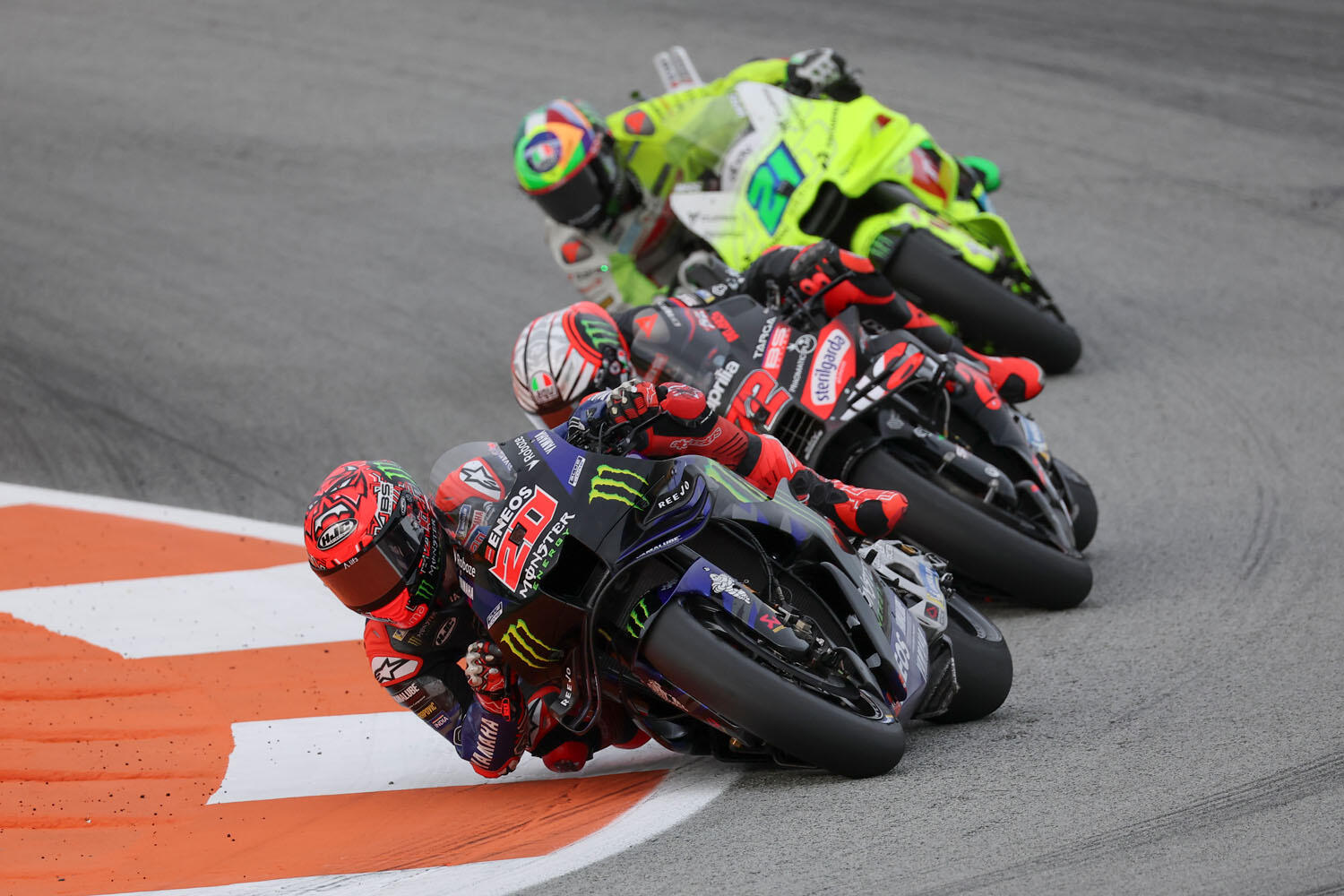 予選を6番手、スプリントでは7位でチェッカーとなった#20 F・クアルタラロ(YZR-M1)