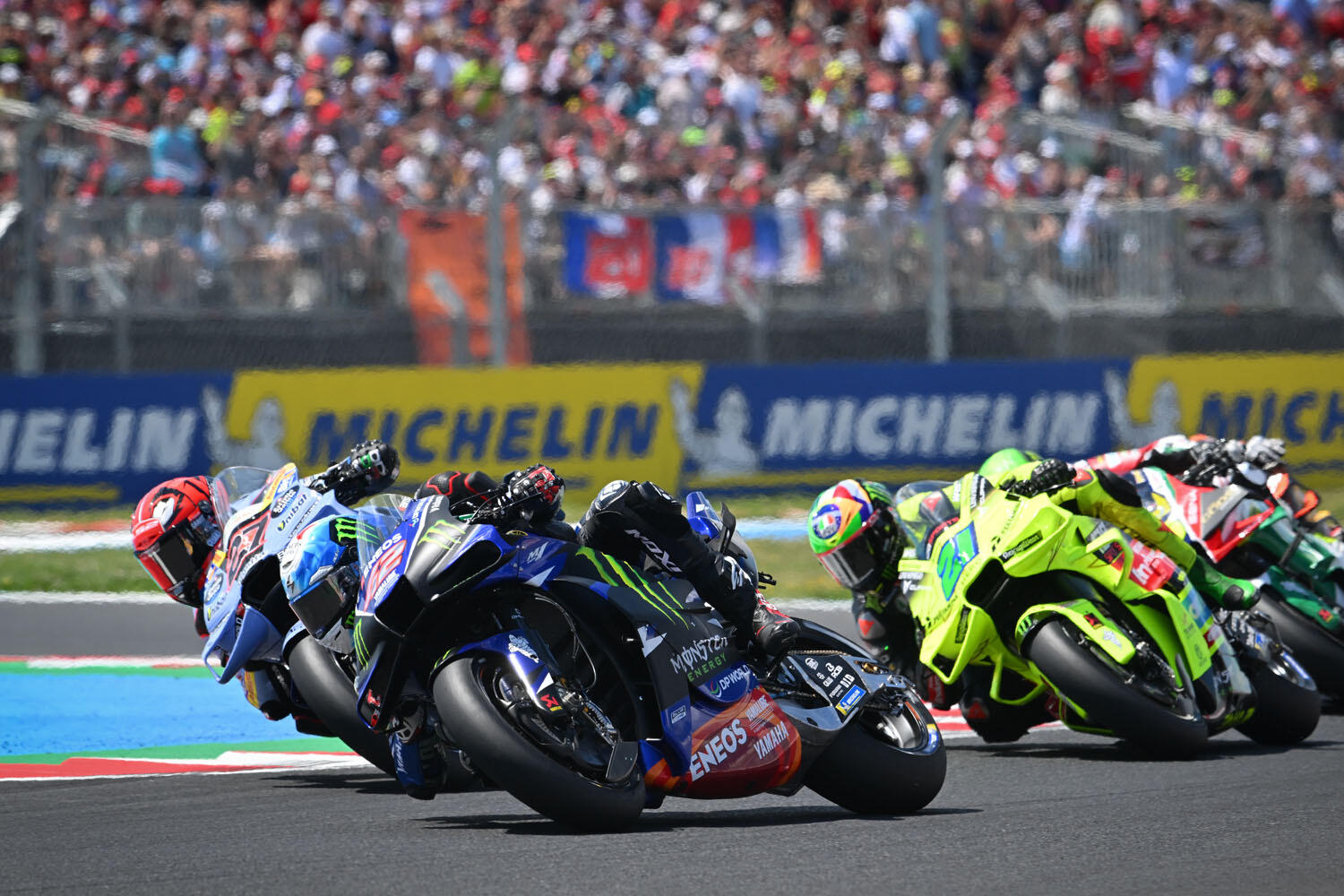 12位として貴重なポイントを獲得した#42 A・リンス(YZR-M1)