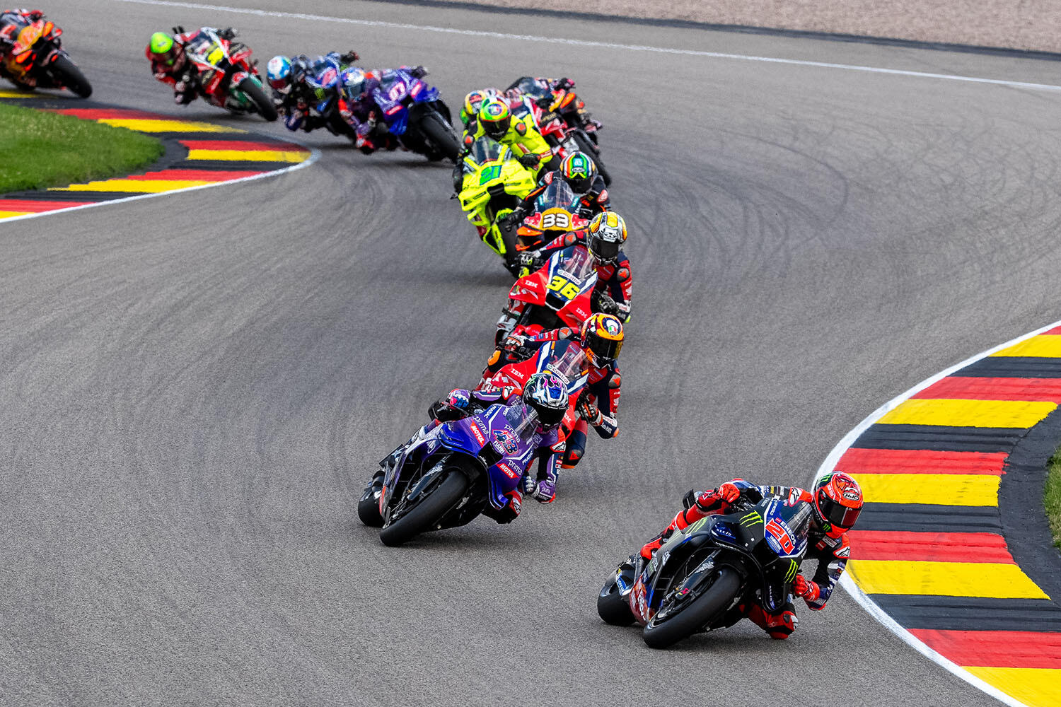 6番グリッドからスタートし、7位でチェッカーを受けた#20 F・クアルタラロ選手(YZR-M1)