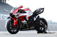 YZF-R1: YAMAHA RACING TEAM