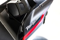 YZF-R1: YAMAHA RACING TEAM