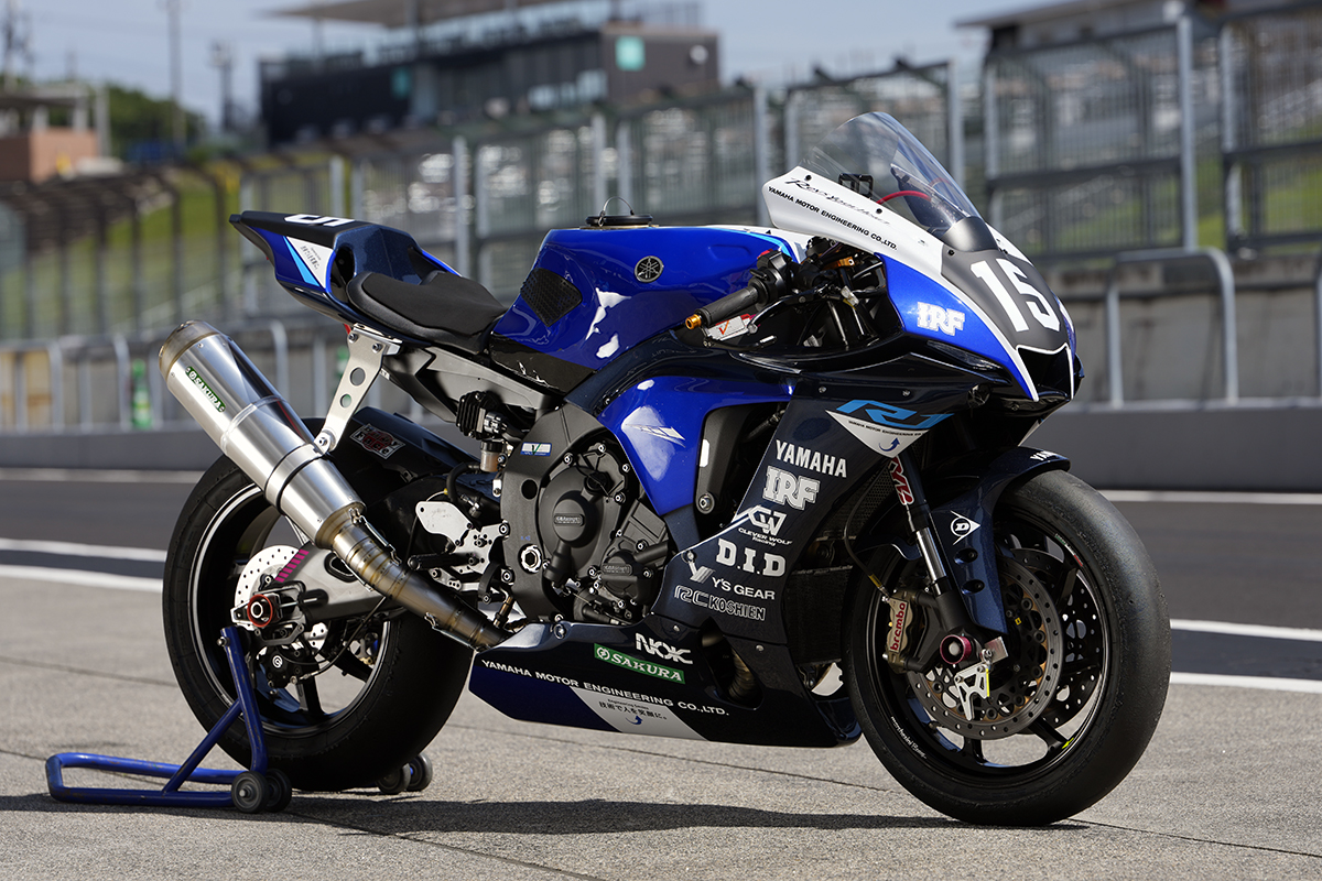 YZF-R1
