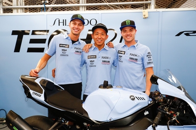 YAMAHA FACTORY RACING TEAMがポールポジション